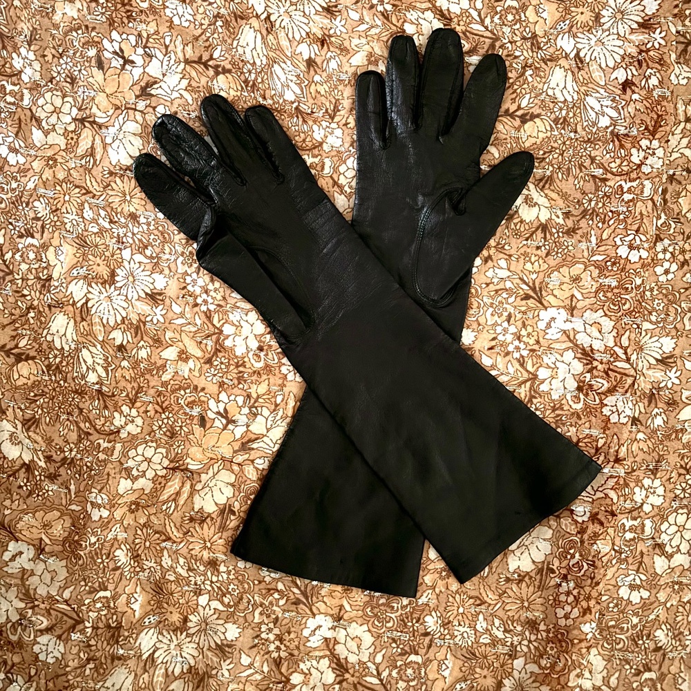 Vintage long black gloves, leather gloves, M/L, Bloomingdale’s,